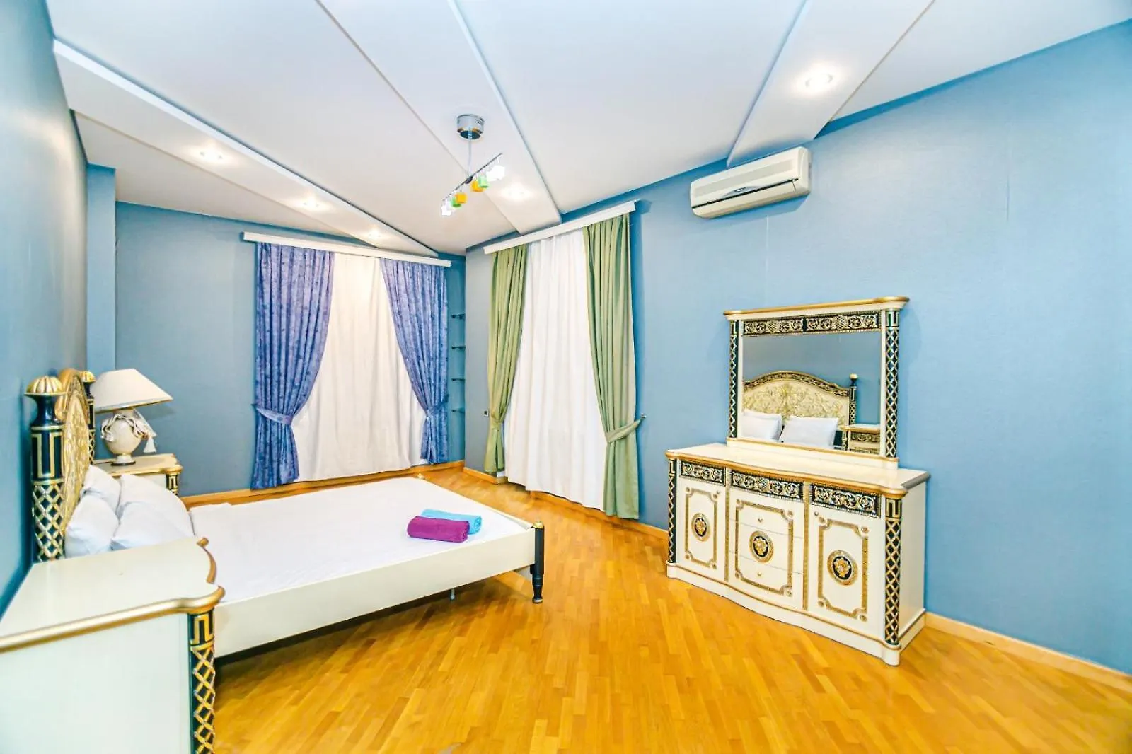 Apartment With Billiards Baku Azerbaijan