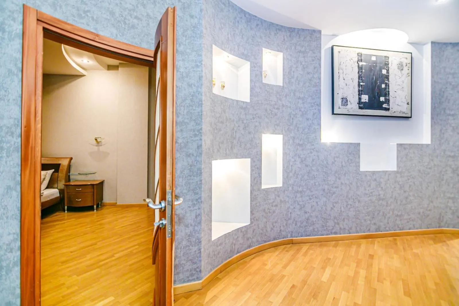 Apartment With Billiards Baku