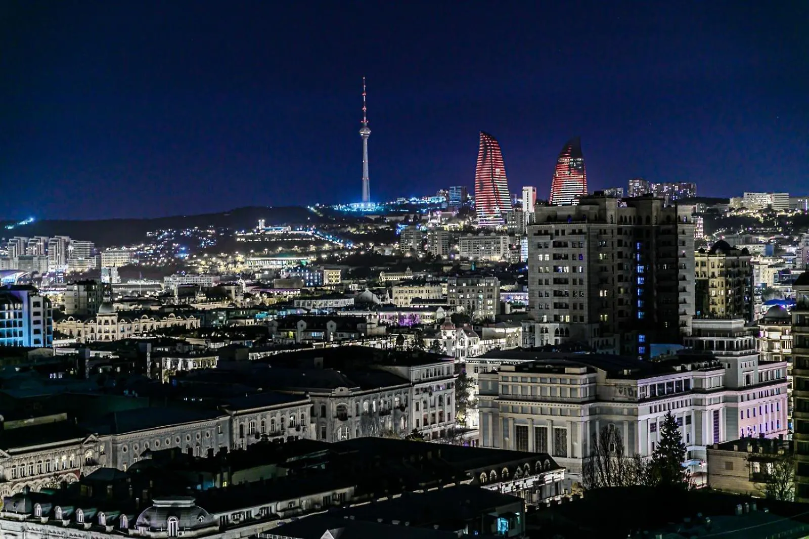 Apartment With Billiards Baku